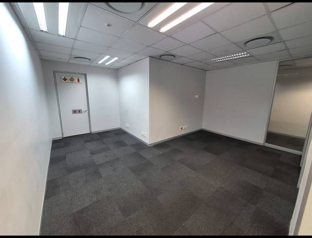 536M² OFFICE TO LET IN WOODMEAD